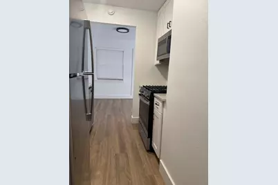 307 E 31 Street #105, Austin, TX 78705 - Photo 5