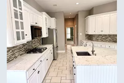 12004 Mira Mesa Drive, Austin, TX 78732 - Photo 11