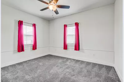 109 Les Lane, Smithville, TX 78957 - Photo 23