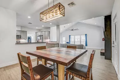 109 Les Lane, Smithville, TX 78957 - Photo 9
