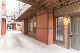 706 W 24th St, Austin, TX 78705 - Photo 17