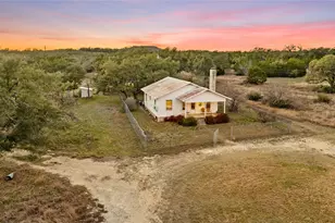 3026 Pursley Rd, Dripping Springs, TX 78620 - Photo 17