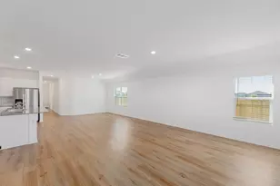 627 Waterway Ave, Hutto, TX 78634 - Photo 7