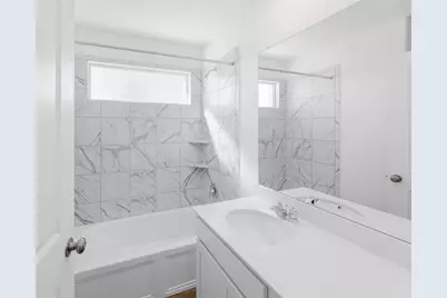 627 Waterway Avenue, Hutto, TX 78634 - Photo 25