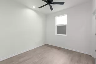 830 Waco St, Kingsland, TX 78639 - Photo 25