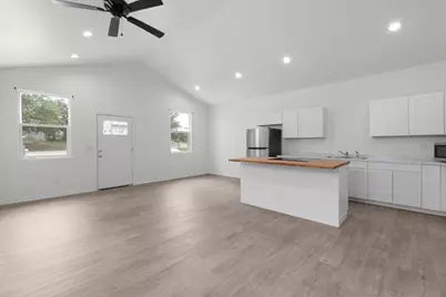 834 Waco Street, Kingsland, TX 78639 - Photo 19