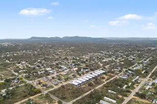 830 Waco St, Kingsland, TX 78639 - Photo 29