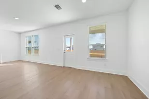173 Queen Topsail Wy, Kyle, TX 78640 - Photo 11
