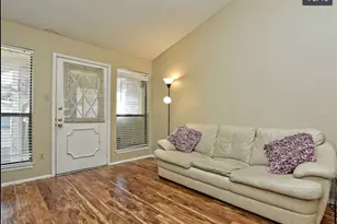 806 W 24th St, Austin, TX 78705 - Photo 7