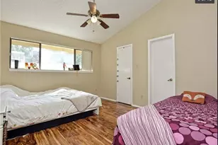 806 W 24th St, Austin, TX 78705 - Photo 5