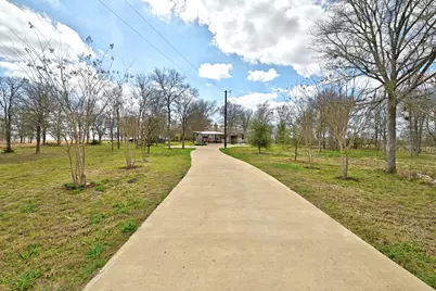 2247 Old Highway 20, McDade, TX 78650 - Photo 3