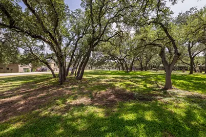 103 Crescent Bluff, Lakeway, TX 78734 - Photo 29