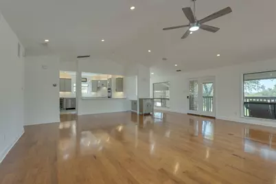 103 Crescent Bluff, Lakeway, TX 78734 - Photo 3