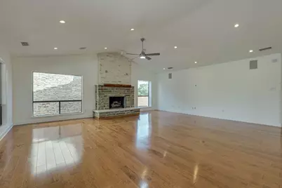 103 Crescent Bluff, Lakeway, TX 78734 - Photo 3