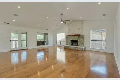 103 Crescent Bluff, Lakeway, TX 78734 - Photo 7