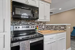 3111 Tom Green St, Austin, TX 78705 - Photo 13