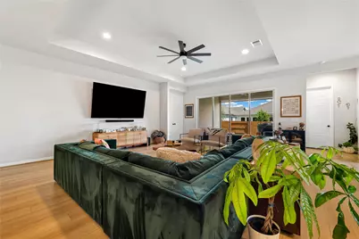 8204 Orizzonte Street, Austin, TX 78744 - Photo 9