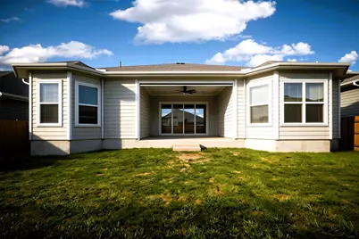 8204 Orizzonte Street, Austin, TX 78744 - Photo 33