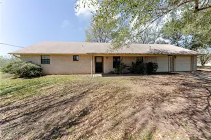 182 Norma Jean Blvd, Smithville, TX 78957 - Photo 3