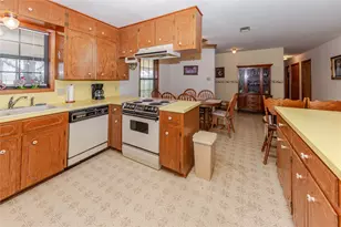 182 Norma Jean Blvd, Smithville, TX 78957 - Photo 9