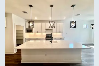 125 Slenderleaf Drive, Marble Falls, TX 78654 - Photo 7