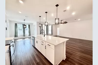 125 Slenderleaf Drive, Marble Falls, TX 78654 - Photo 5