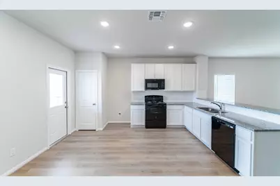 508 Bobcat Creek Drive, Jarrell, TX 76537 - Photo 7