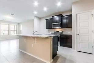 9529 Hunter Ln, Austin, TX 78748 - Photo 13