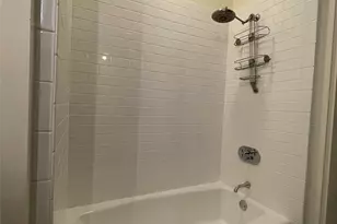 601 E Brushy St, Austin, TX 78702 - Photo 7