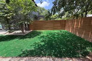 1800 Crown Dr, Austin, TX 78745 - Photo 3