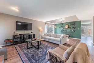 2110 Morley Dr, Austin, TX 78752 - Photo 1