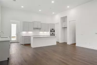 4502 Grassland Drive, Austin, TX 78723 - Photo 13