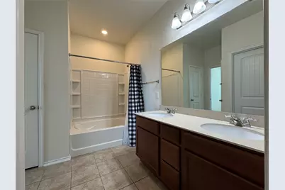 7607 Lazy Creek Drive, Austin, TX 78724 - Photo 9