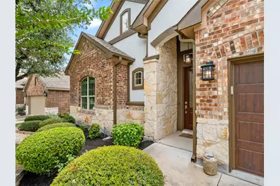 3869 Skyview Way, Round Rock, TX 78681 - Photo 7