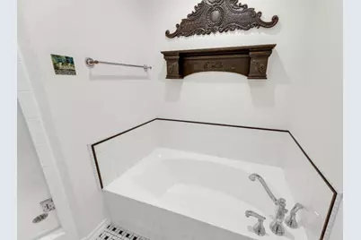 105 Tamarac Court, Lakeway, TX 78734 - Photo 25