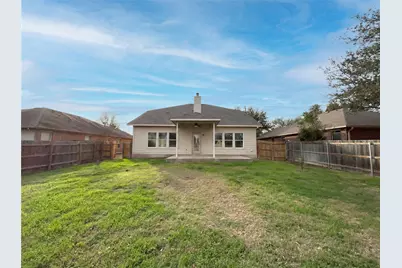 128 Inman Drive, Hutto, TX 78634 - Photo 5