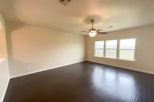 128 Inman Dr, Hutto, TX 78634 - Photo 11