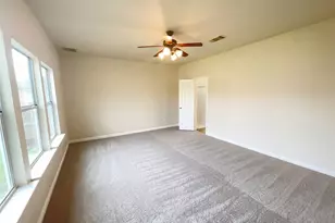 128 Inman Dr, Hutto, TX 78634 - Photo 13