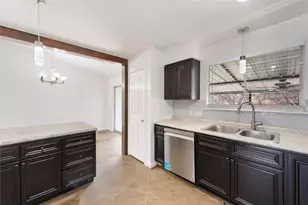 12316 Willow Wild Dr, Austin, TX 78758 - Photo 11