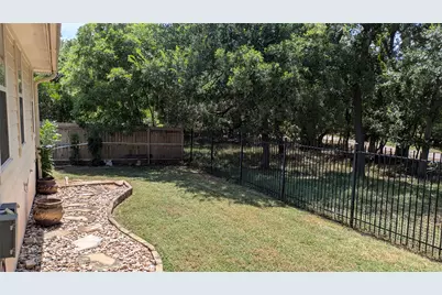 7737 Little Deer Trail, Georgetown, TX 78628 - Photo 13