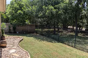 7737 Little Deer Trail, Georgetown, TX 78628 - Photo 13
