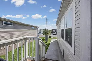 4708 Gladys Dr, Del Valle, TX 78617 - Photo 25