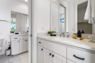 1126 Linden Street #1, Austin, TX 78702 - Photo 21