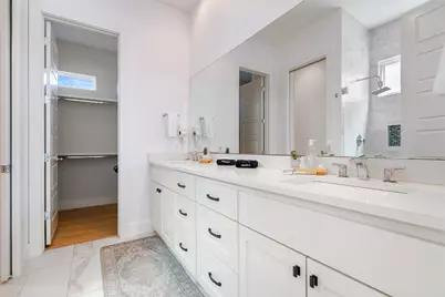 1126 Linden Street #1, Austin, TX 78702 - Photo 15