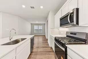 6410 Smarty Jones Dr, Buda, TX 78610 - Photo 7