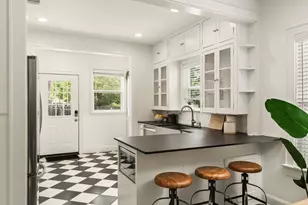1612 Travis Heights Blvd, Austin, TX 78704 - Photo 9