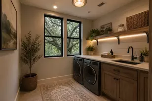 4604-1 Santa Anna St, Austin, TX 78721 - Photo 9