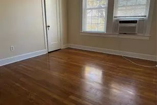 703 W 35, Austin, TX 78705 - Photo 11