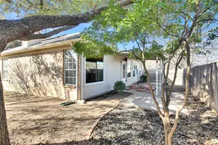 1030 Disraeli Cir, Pflugerville, TX 78660 - Photo 35