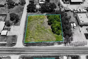 311 E Clark St, Bartlett, TX 76511 - Photo 1